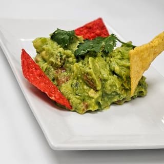 Molcajete Guacamole